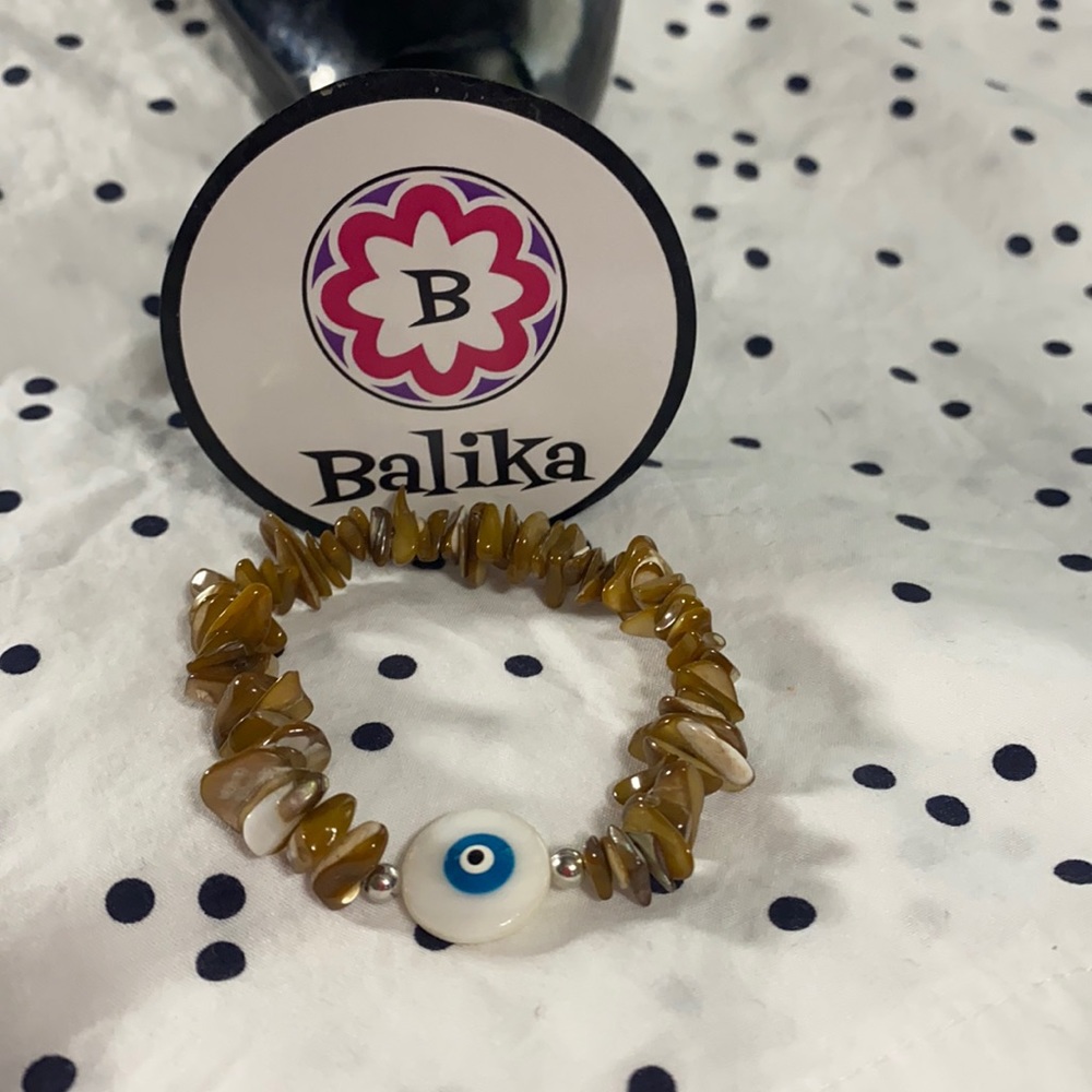 🧿 Handmade irregular shell bracelet with lucky 👁